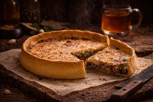 Пирог с говядиной и баклажанами мини