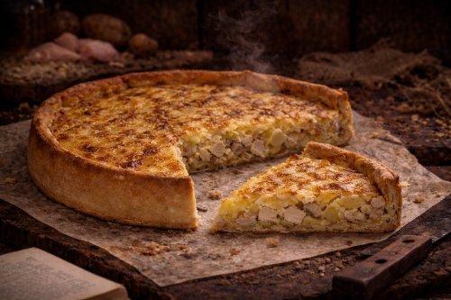 Пирог с курицей и картофелем мини